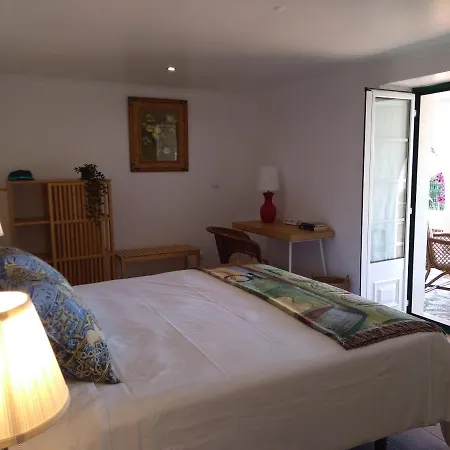 Vistalmar Sao Martinho Bed & Breakfast 3*